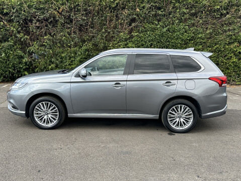 Mitsubishi Outlander PHEV DYNAMIC 6