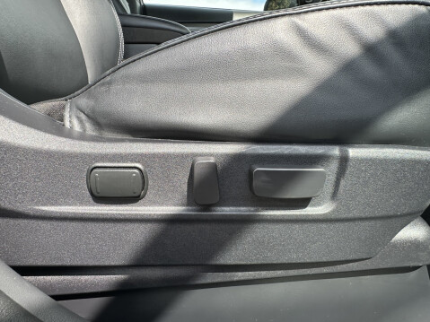 Mitsubishi Outlander PHEV DYNAMIC 28