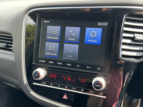 Mitsubishi Outlander PHEV DYNAMIC 35