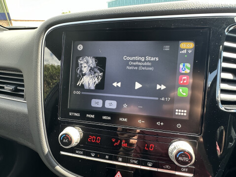 Mitsubishi Outlander PHEV DYNAMIC 40