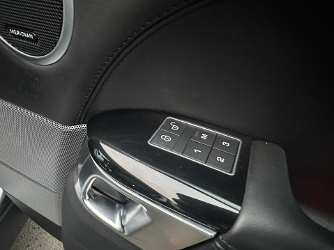 Land Rover Range Rover Sport SDV6 AUTOBIOGRAPHY DYNAMIC 35