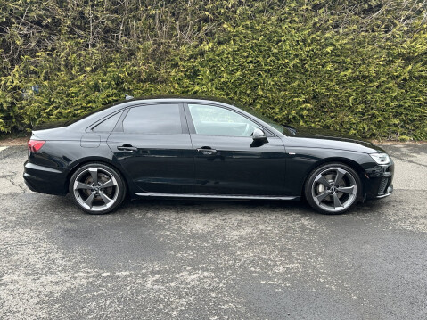 Audi A4 TFSI S LINE BLACK EDITION MHEV 4