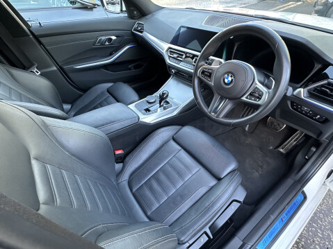 BMW 3 Series 320D M SPORT 3