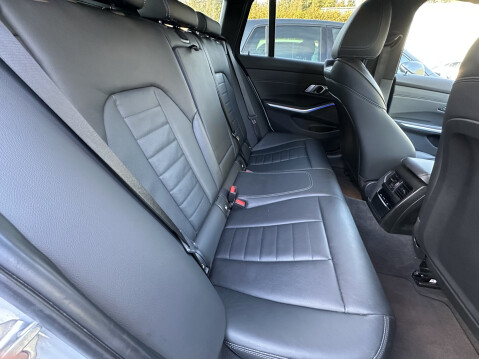 BMW 3 Series 320D M SPORT 25