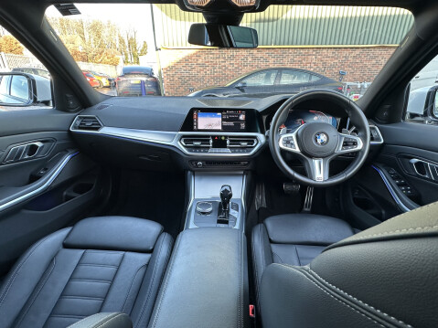 BMW 3 Series 320D M SPORT 26