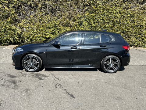 BMW 1 Series 116D M SPORT 10