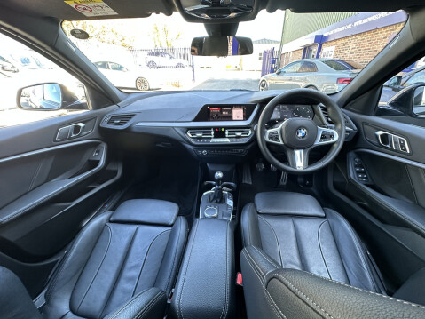 BMW 1 Series 116D M SPORT 23