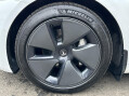 Tesla Model 3 LONG RANGE AWD 19