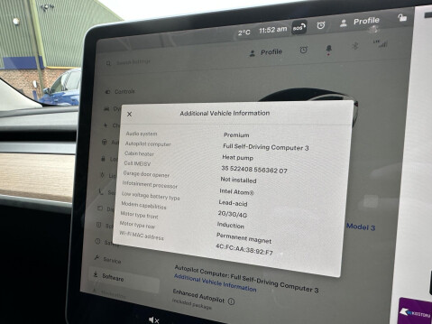 Tesla Model 3 LONG RANGE AWD 28
