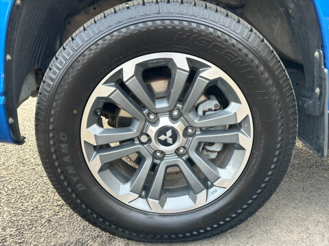 Mitsubishi L200 DI-D BARBARIAN X DCB 15
