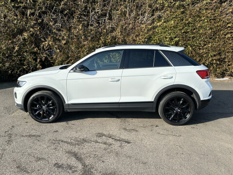 Volkswagen T-Roc BLACK EDITION TSI 10