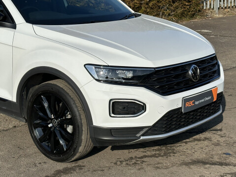 Volkswagen T-Roc BLACK EDITION TSI 15
