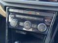 Volkswagen T-Roc BLACK EDITION TSI 32