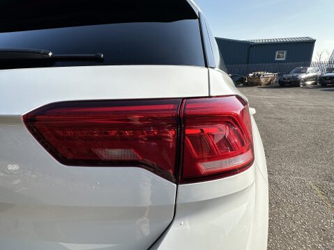 Volkswagen T-Roc BLACK EDITION TSI 20