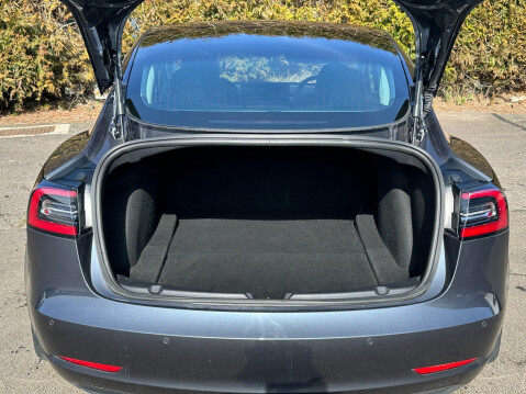 Tesla Model 3 PERFORMANCE AWD 19