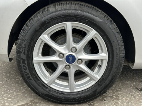 Ford Fiesta ZETEC 17