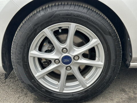 Ford Fiesta ZETEC 19