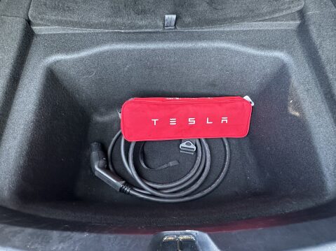 Tesla Model 3 PERFORMANCE AWD 22