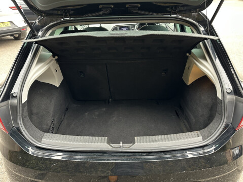 SEAT Leon TSI SE DYNAMIC TECHNOLOGY 21