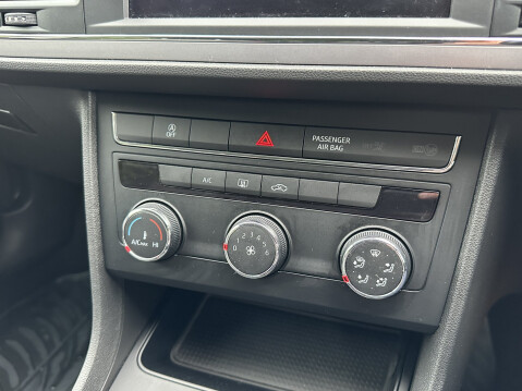 SEAT Leon TSI SE DYNAMIC TECHNOLOGY 31