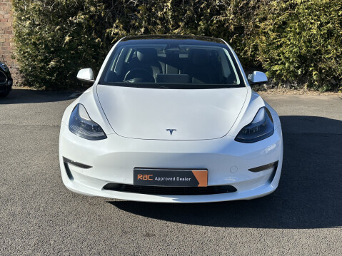 Tesla Model 3 PERFORMANCE 13