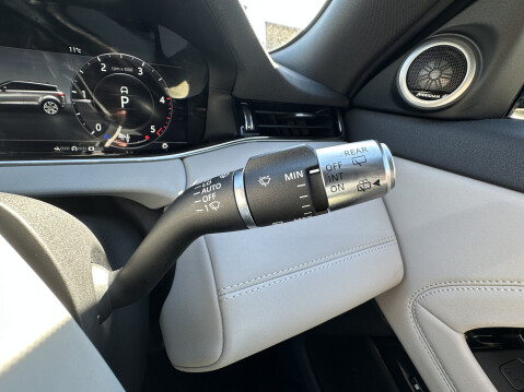 Land Rover Range Rover Evoque FIRST EDITION MHEV 31
