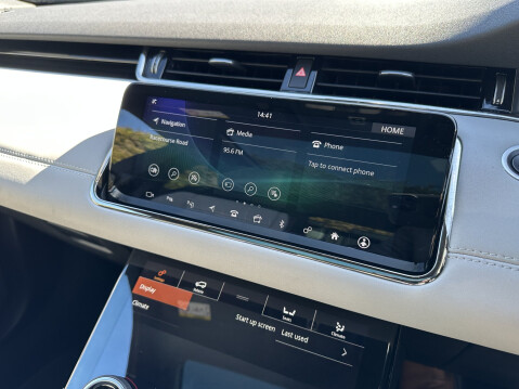 Land Rover Range Rover Evoque FIRST EDITION MHEV 33