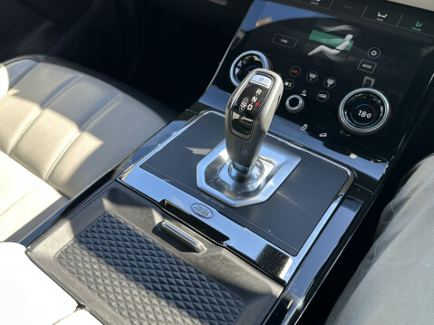 Land Rover Range Rover Evoque FIRST EDITION MHEV 39