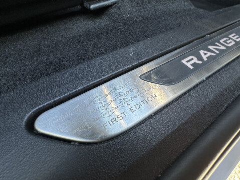 Land Rover Range Rover Evoque FIRST EDITION MHEV 42