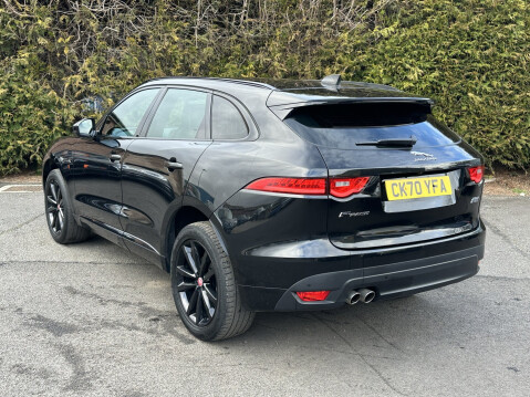 Jaguar F-Pace CHEQUERED FLAG AWD 8