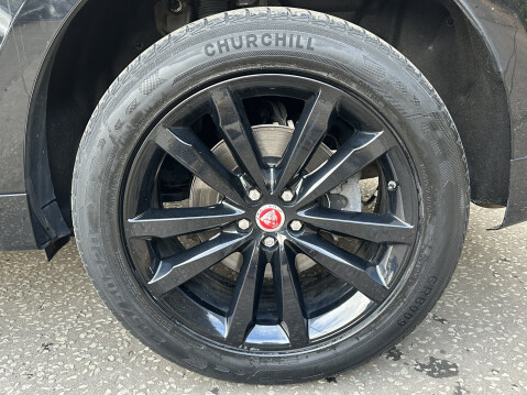 Jaguar F-Pace CHEQUERED FLAG AWD 18