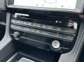 Jaguar F-Pace CHEQUERED FLAG AWD 38