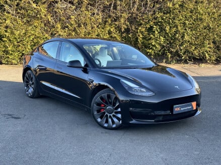 Tesla Model 3 PERFORMANCE AWD