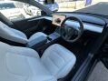 Tesla Model Y LONG RANGE 3