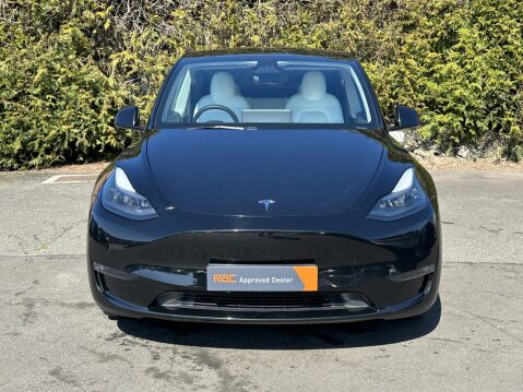 Tesla Model Y LONG RANGE 13