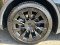 Tesla Model Y LONG RANGE 17