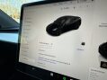 Tesla Model Y LONG RANGE 28