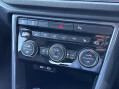 Volkswagen T-Roc R-LINE TSI EVO DSG 32