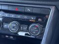 Volkswagen T-Roc R-LINE TSI EVO DSG 33