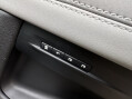 Land Rover Range Rover Evoque R-DYNAMIC SE 25
