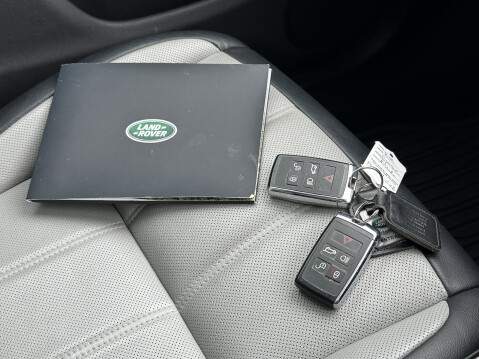 Land Rover Range Rover Evoque R-DYNAMIC SE 37