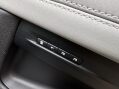 Land Rover Range Rover Evoque R-DYNAMIC SE 25