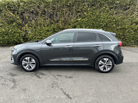 Kia Niro 4 PLUS 10
