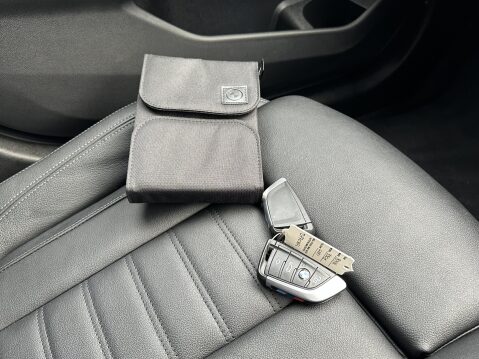 BMW 3 Series 330E XDRIVE M SPORT 43