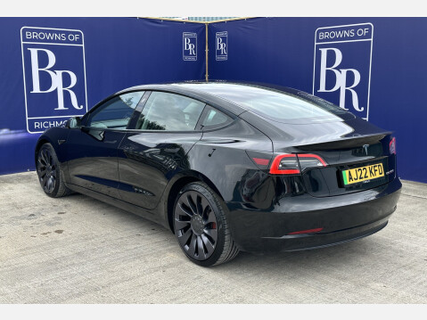Tesla Model 3 PERFORMANCE AWD 8