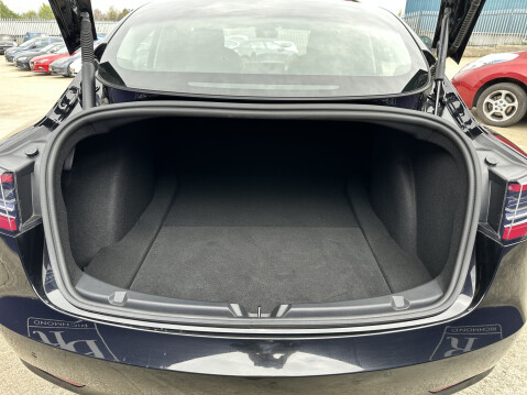 Tesla Model 3 PERFORMANCE AWD 22