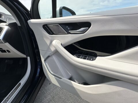 Jaguar I-Pace HSE 27