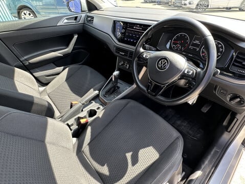 Volkswagen Polo MATCH TSI DSG 3