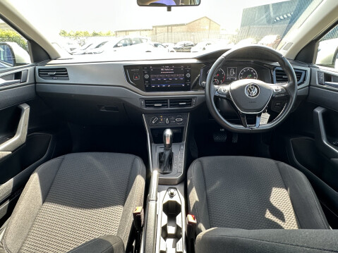 Volkswagen Polo MATCH TSI DSG 23