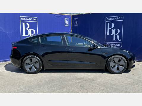 Tesla Model 3 LONG RANGE AWD 4